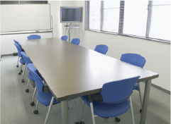 会議室 (4F ※要予約)